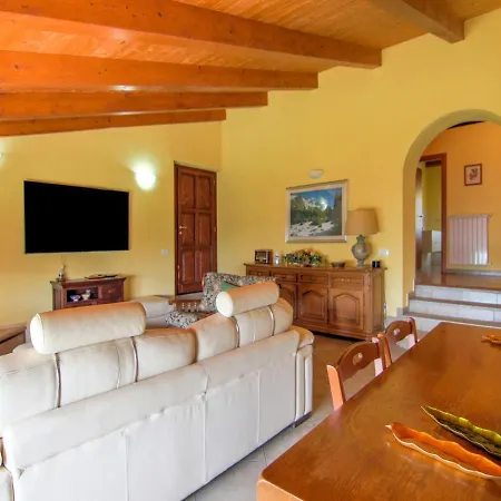 Vibrant Villa In Torre Di Ruggiero With Sauna Villa Torre di Ruggiero