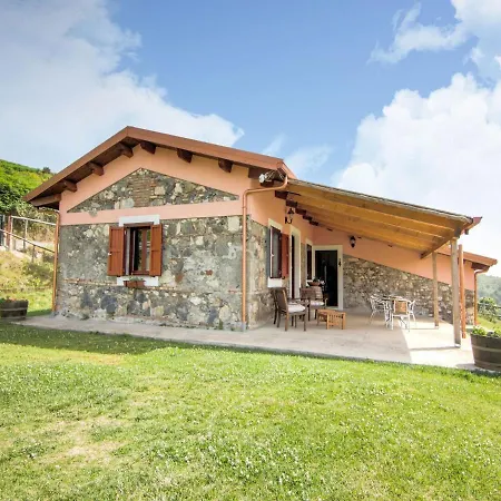 Vibrant Villa In Torre Di Ruggiero With Sauna * Torre di Ruggiero