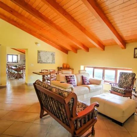 Vibrant Villa In Torre Di Ruggiero With Sauna Villa