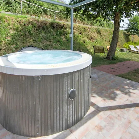 Vibrant Villa In Torre Di Ruggiero With Sauna * Torre di Ruggiero