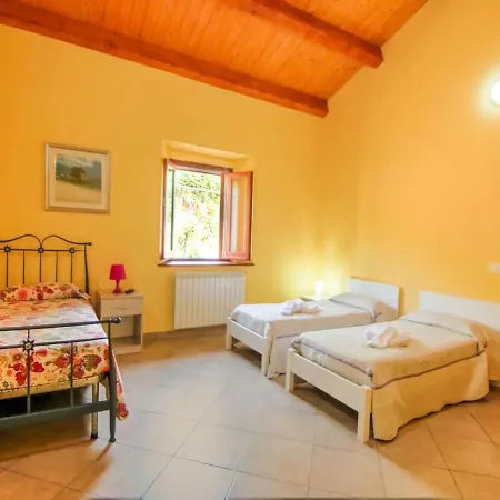 Vibrant Villa In Torre Di Ruggiero With Sauna Villa Torre di Ruggiero