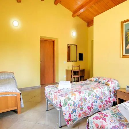 Vibrant Villa In Torre Di Ruggiero With Sauna Villa