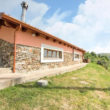 Vibrant Villa In Torre Di Ruggiero With Sauna Torre di Ruggiero