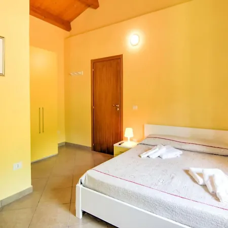 Vibrant Villa In Torre Di Ruggiero With Sauna * Torre di Ruggiero