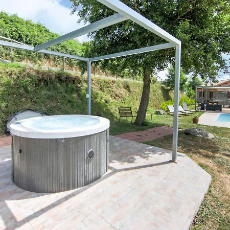 Vibrant Villa In Torre Di Ruggiero With Sauna Villa *