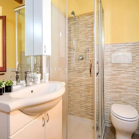 Vibrant Villa In Torre Di Ruggiero With Sauna Torre di Ruggiero