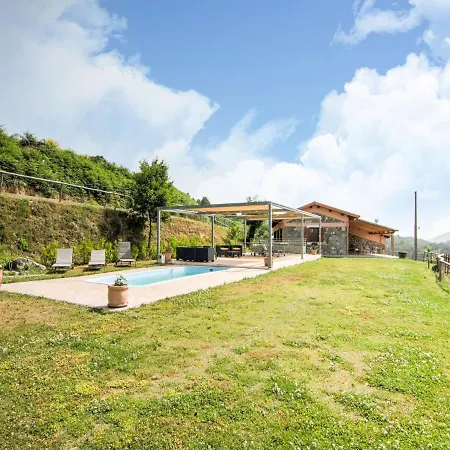 Vibrant Villa In Torre Di Ruggiero With Sauna Torre di Ruggiero